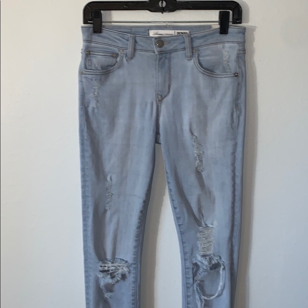 Friends + Lovers light wash distressed size 27